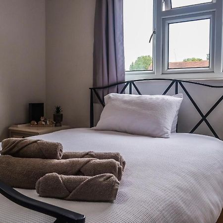 Cozy Double Room - Only Room London Bagian luar foto